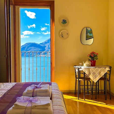 Bellevue Apartment: Sunset On Bellano